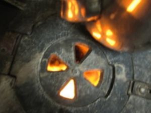 Tiner attığı sırada soba patladı