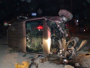 Tır İle Kamyonet Çarpıştı: 2 Yaralı