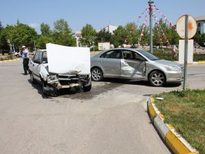 Konya'da trafik kazası: 2 yaralı