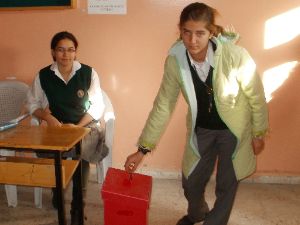 Akşehir'de atık pil getirene çekilişle hediye