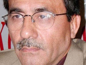Türk dünyası iki şairini kaybetti