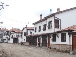 Konya evleri yeniden hayat buluyor