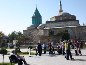 Mevlana’yı tanıyan Konya’ya geliyor