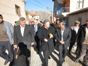 Karaman Valisi, köyleri ziyaret etti
