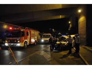 Meslektaşlarını Hastaneye Götüren Polis Aracı Kaza Yaptı : 1 Şehit 2 Yaralı