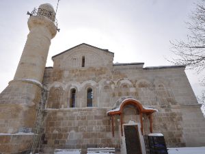 Fisandun Camii bin 100 yıldır ibadete açık