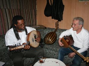 ABD'li Farrıs'in bağlama tutkusu