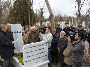 Nuri Baş hoca rahmetle anıldı