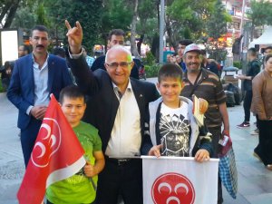 MHP adayı Gönen seçim çalışmalarını sürdürüyor