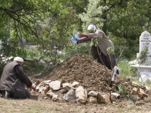 Gurbetçinin cenazesine valilik sahip çıktı