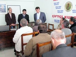 Fidan üretimi yapan çiftçiler bilgilendirildi