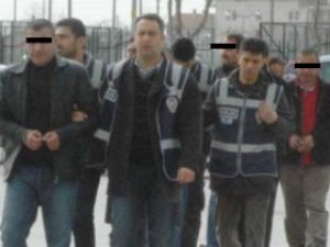 Kına diye eroin gönderen şebeke çökertildi