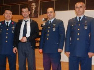 Sarayönü'nde havacılar tanıtım yaptı