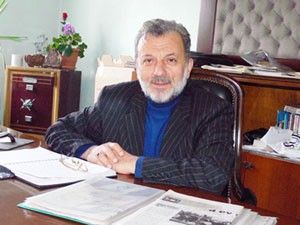 Hep dosdoğru yolu gösterdi
