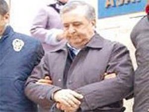 Eski bakan gözaltında