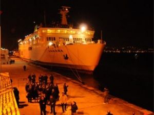 Ankara gemisi 1050 yolcu ile döndü