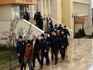 Operasyonda gözaltı