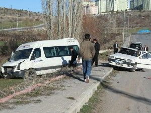 Beyşehir'de trafik kazası: 2 yaralı