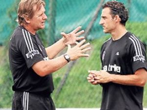 Beşiktaş'ta beklenen istifa: Schuster gitti