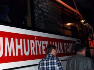 CHP'nin seçim otobüsüne silahlı saldırı