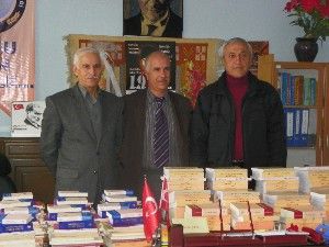 Kulu'da kütüphanelere kitap dağıtımı
