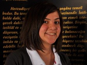 Gençliğe Hitabeyi en güzel İrem Ünver okudu