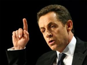 Sarkozy'nin Libya'ya saldırısındaki niyeti