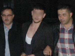 Bıçaklanan genç hayatını kaybetti