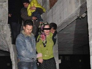 Genç kadın bebeğiyle intihara kalkıştı