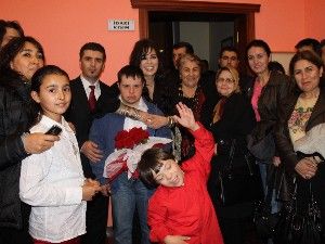 Zerrin Özer çocuklarla buluştu