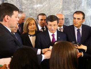 Davutoğlu'ndan koalisyon açıklaması