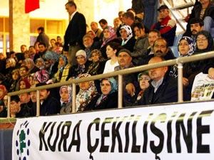 Dar gelirli ailelerin ev sevinci