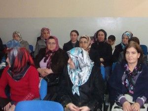Akşehir'de aile eğitimi kursu