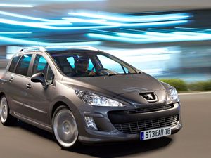 Peugeot, hem çevreyi koruyor, hem de bütçenizi