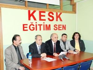 Öğretmenlerimizin hakları çiğneniyor