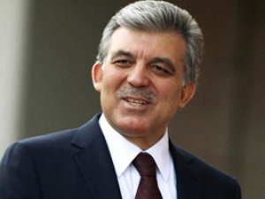 Abdullah Gül siyasete dönüşün ilk adımını attı