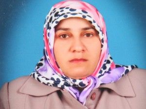 Kayıp kızının hayatından endişeli