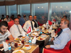 TÜYAP Konya'dan iftar yemeği