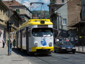 Saraybosna'ya gönderilen ilk tramvay raylarda