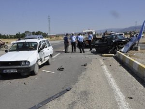 Yollar yine kan gölü