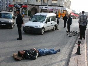 Kamyonetin çarptığı bisiklet sürücüsü yaralandı