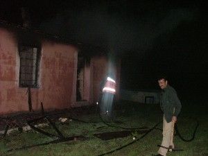 Gurbetçi'nin çiftlik evi yandı