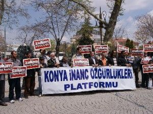 Dini değerler siyaset malzemesi yapılmamalı