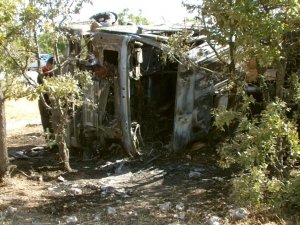 Devrilip alev alan kamyonun sürücüsü öldü