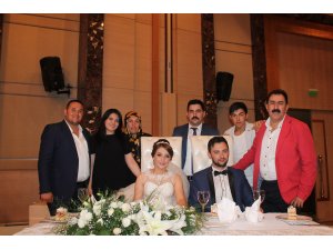 Recep Çınar oğlunu evlendirdi