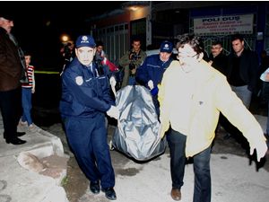 Seyyar satıcı boğazı kesilerek öldürüldü