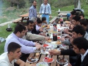 Askere moral gezisi