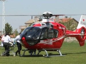Helikopter ambulansla sevk edildi