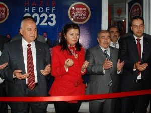 AKP Selçuklu seçim bürosu açıldı