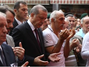 Erdoğan: Askerimiz polisimiz yüzlerce teröristi gömdü